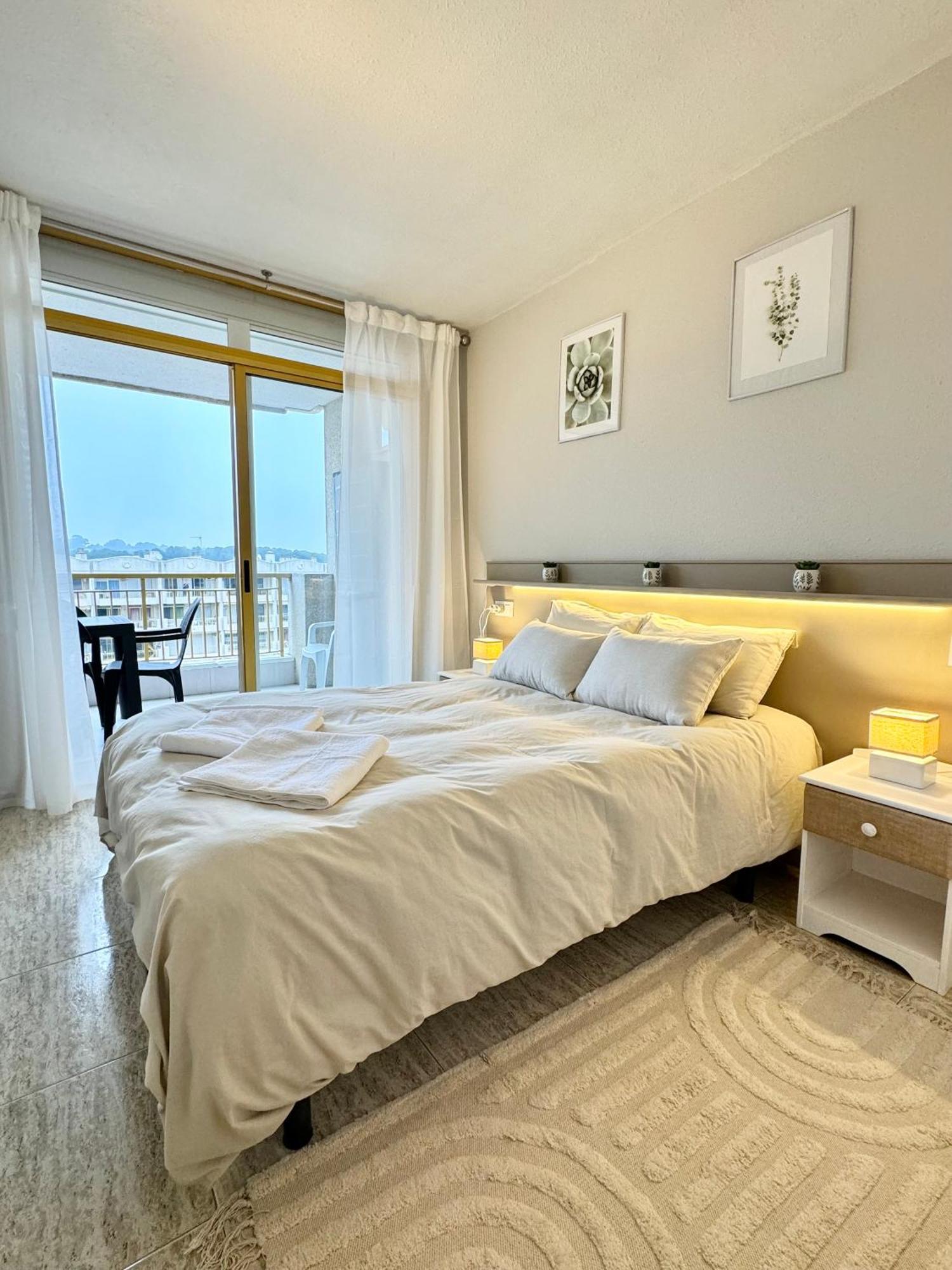 Apartamento Completo Junto A La Playa ซาลอว์ ภายนอก รูปภาพ